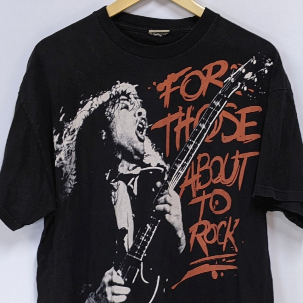 Vintage AC/DC T-Shirt, Angus Young AC/DC Graphic Tee XL 2004